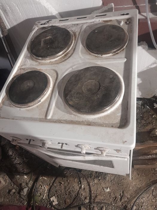 Продам электроплиту