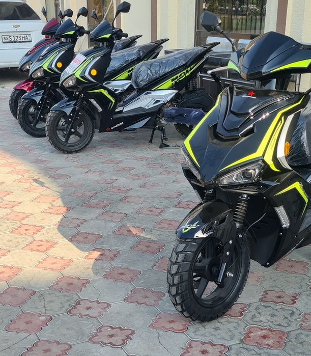 Скутер 150куб. бензин