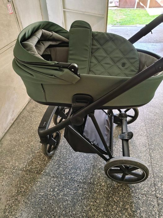 Бебешка количка Roan Ivi 2в1