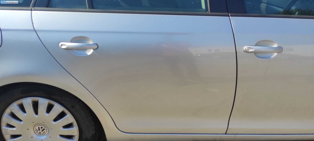 Usa Usi Portiera Portiere Dreapta Spate Dezechipata VW Golf 5 Break Variant Combi 2004 - 2008 Culoare LA7W