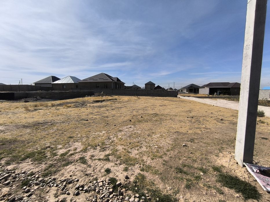 Продам участок  в хорошем Районе