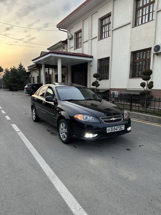 Чёрная Gentra срочна