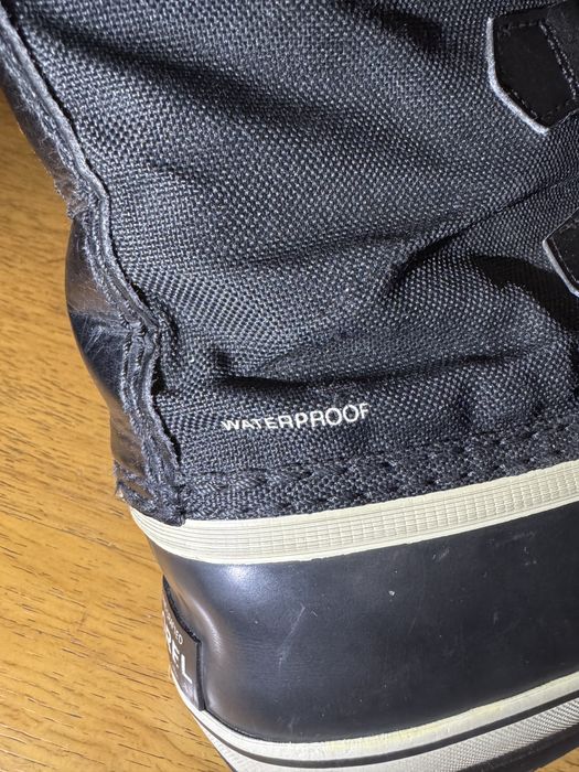 Cizme Sorel iarnă impermeabile, mărimea 36, stare foarte bună