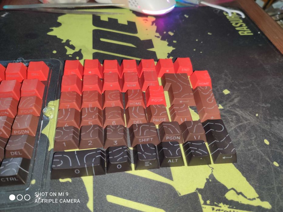 Наборы кейкапов для механики  ( 2 набора )