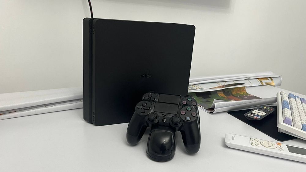 PlayStation4 Slim