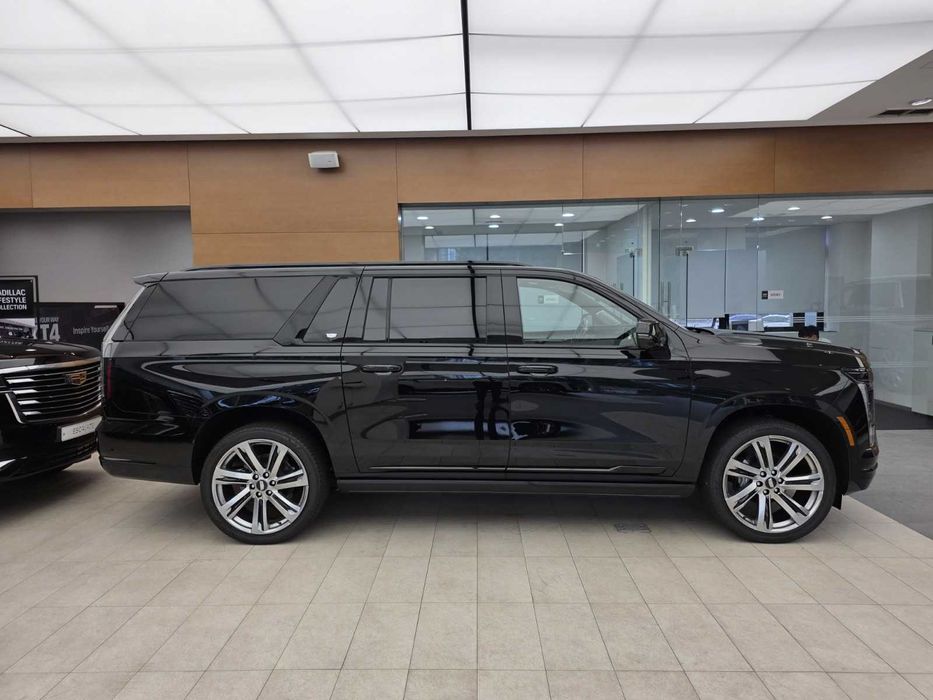 Cadillac Escalade LONG