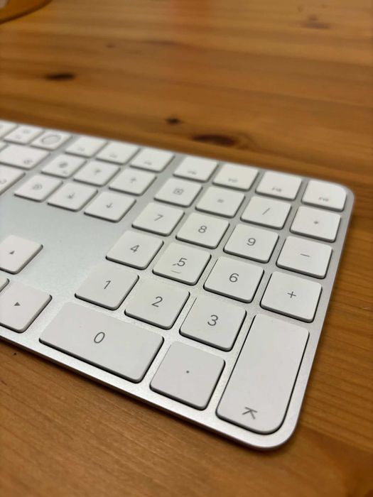 Apple Magic Keyboard, Touch ID