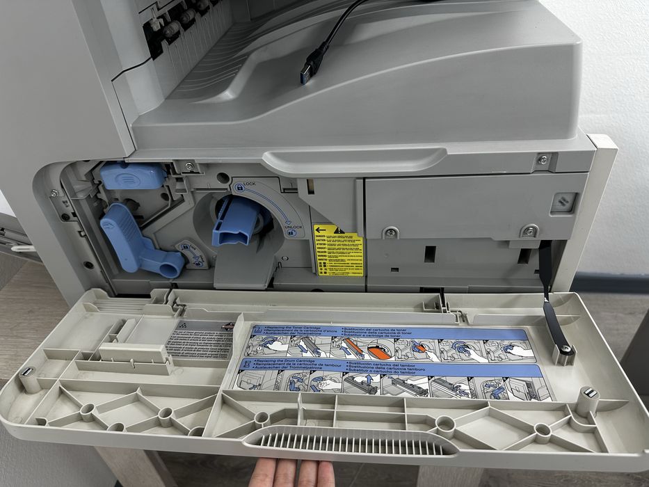 А3 Принтер canon ir2018