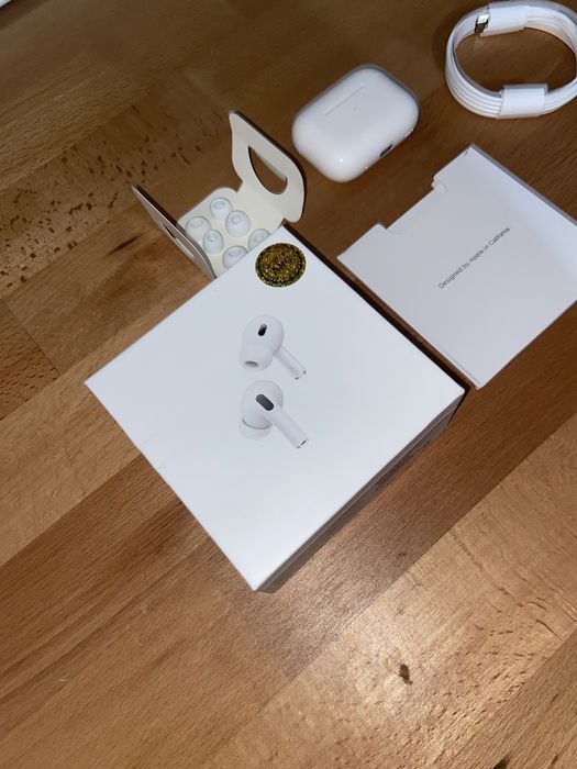 Air pods pro generatia a 2-a
