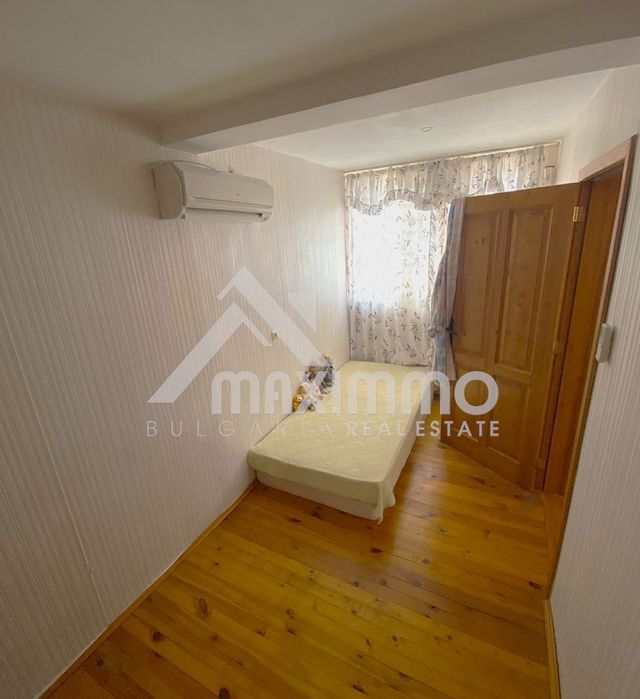 Продава се Къща в Варна, м-т Боровец - север - 288 кв.м за 461 €/кв.м - Снимка #10