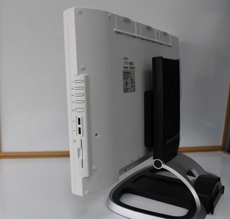 Реновиран тъч компютър 23.6″ AiO IPS – Intel Core i5, 8GB RAM, SSD, 2× HDMI