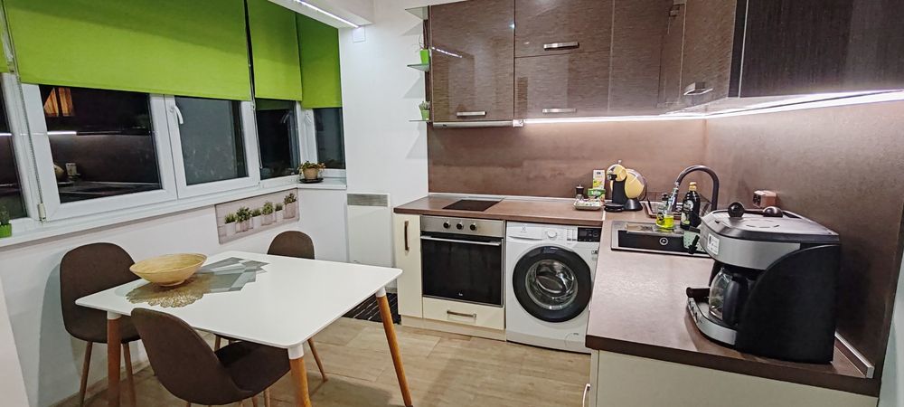 Дава се под наем Тристаен апартамент в София, Оборище - 90 кв.м за 698.19 € - Снимка #6
