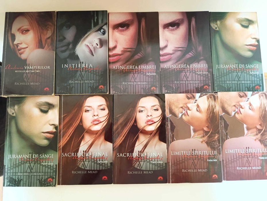 Vand 20 de romane-colectia Urban Fantasy