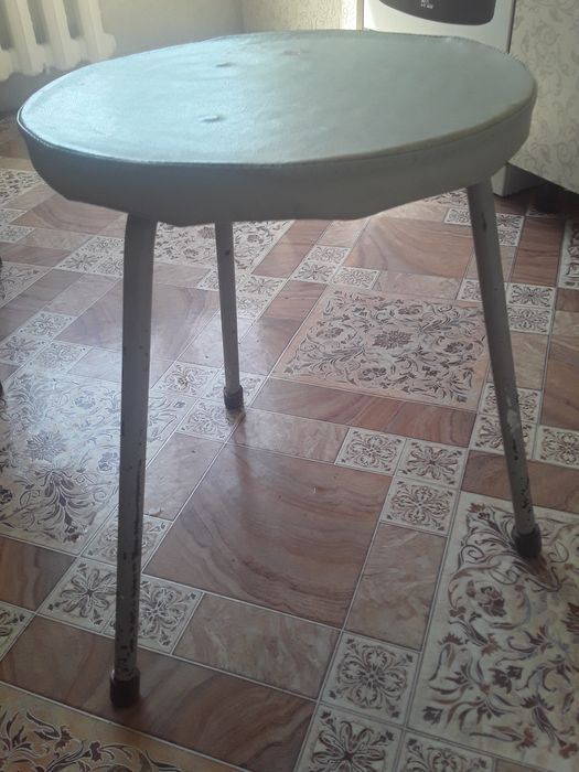 Табуреты кухонные