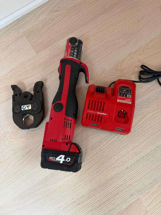 Milwaukee M18 BLHPT Presa hidraulica cu acumulator pentru Sertizat fitinguri instalatii sanitare, tevi pentru aer comprimat .