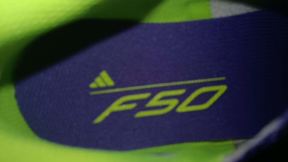 Ghete de fotbal adidas F50 League Copii, Mov/Lime, fara sireti  Marime: 36