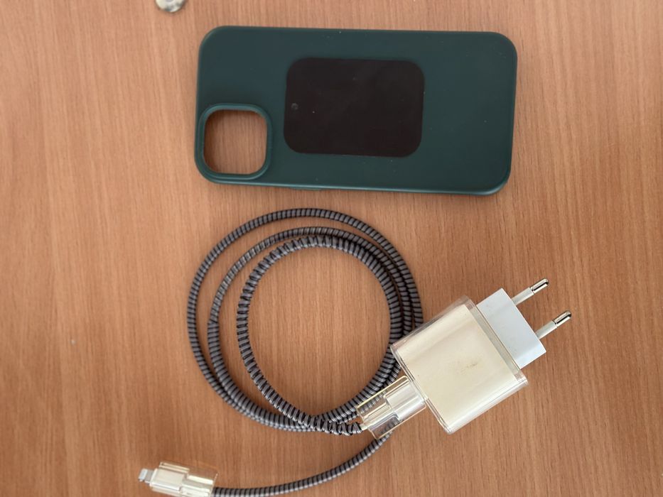 Подам iPhone 14 в идеальном состояние