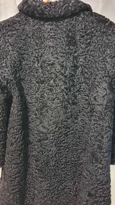 Haina blana astrahan