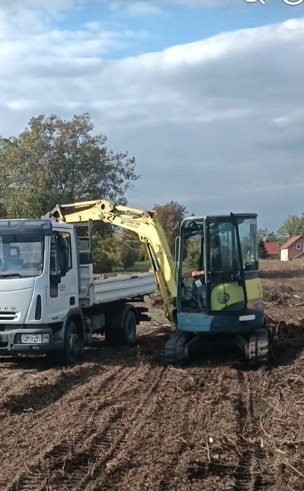 Închiriez miniexcavator YANMAR 3.5T – săpături, fundații, canalizări