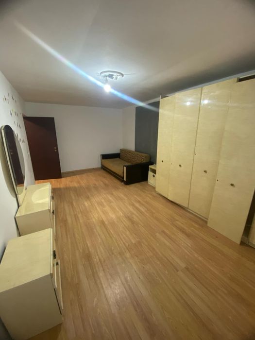 Vând apartament 2 camere
