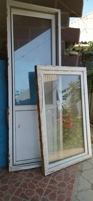 Продам Окно и дверь
