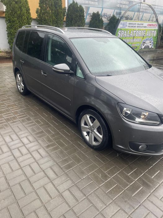 Vand Touran  2.0 TDI 2012