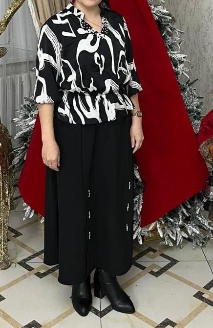 Продам женскую двойку