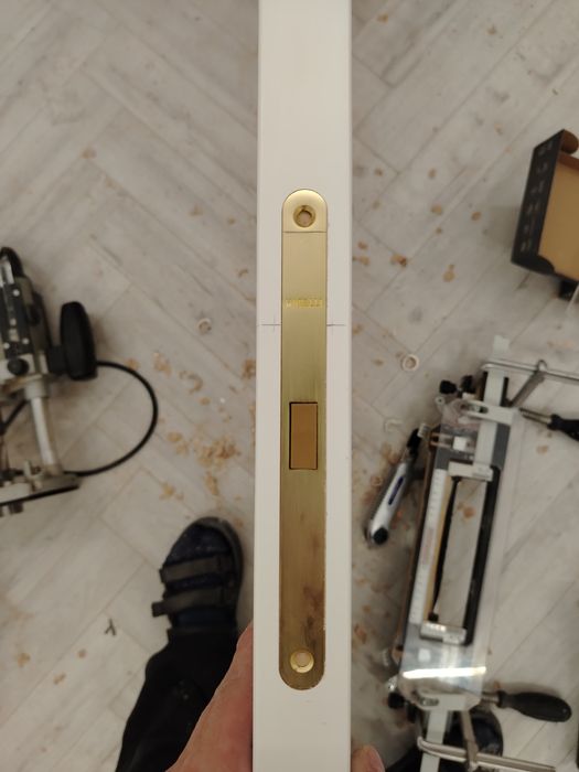 Установка дверей