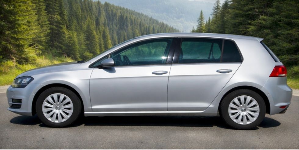 Volkswagen Golf 7 1.6TDI BlueMotion Bi-Xenon încălzire Scaune Pilot