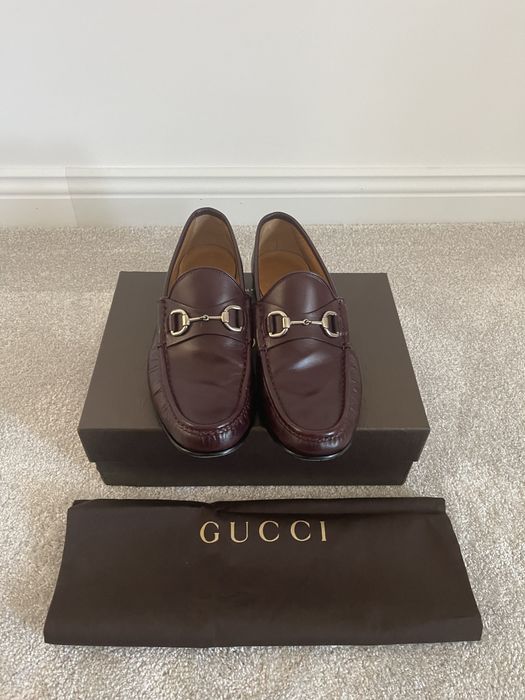 Pantofi Gucci marimea 8/41.