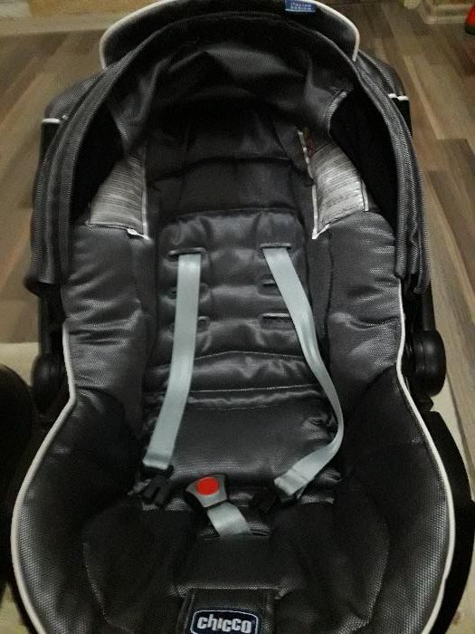 Детска количка Chicco+подарък