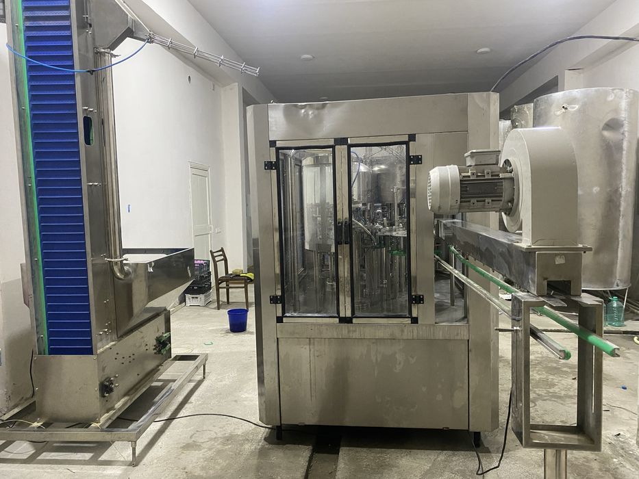 8/8/3 monoblok  sotiladi