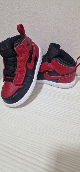 Запазени  детски обувки