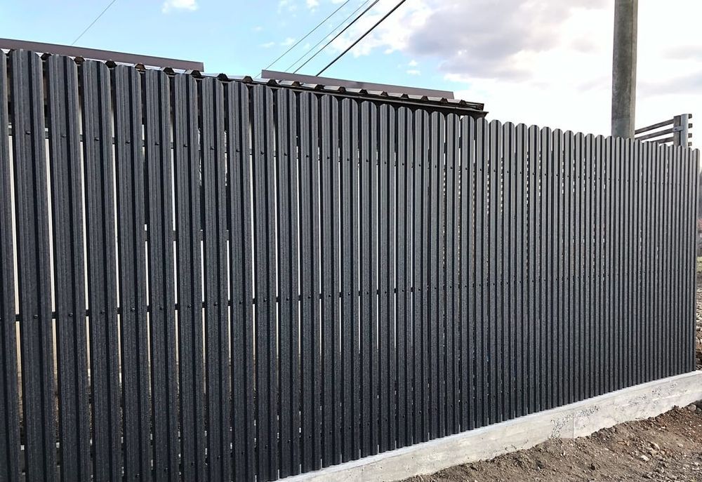 Realizăm garduri din plasă bordurata