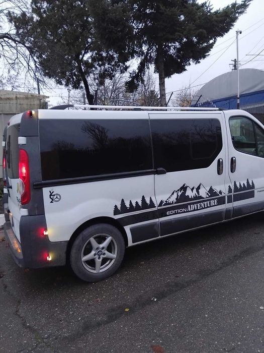 Renault Trafic 8+1