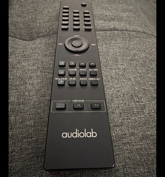 Усилвател Audiolab 6000A MKII + стриймър 6000N (две устройства) В ГАРАНЦИЯ + кабели (по договаряне)