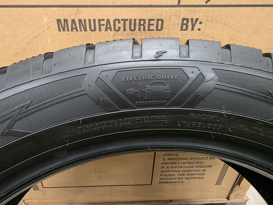 235/50/20 104T 4бр.GOODYEAR WINTER Electric Drive Technology
