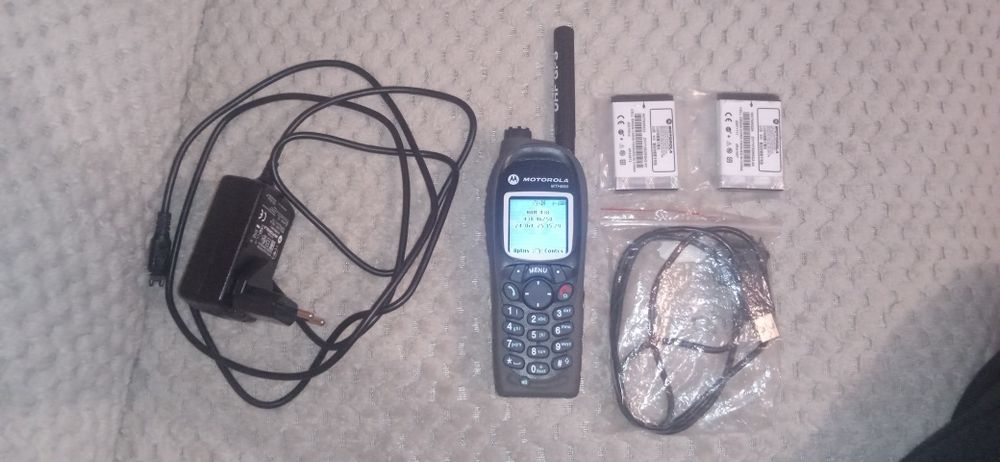 Vând radiotelefon Motorola TETRA MTH 800