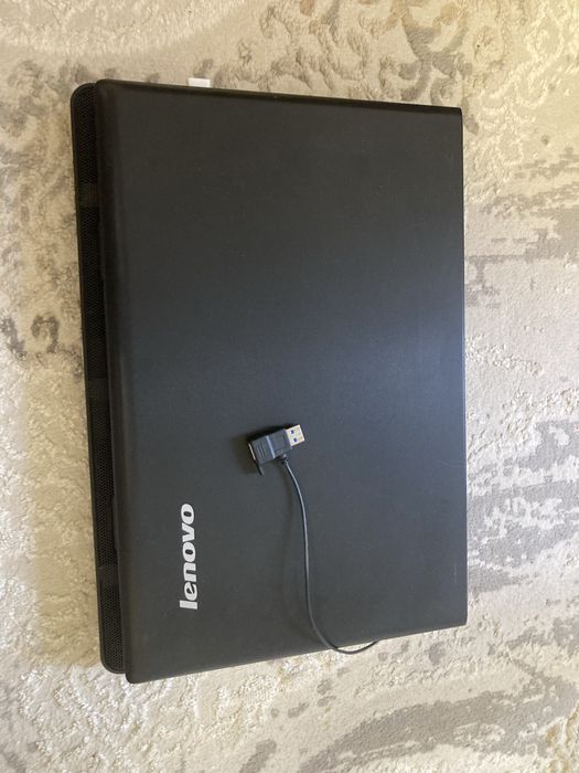 Продаю ноутбук lenovo