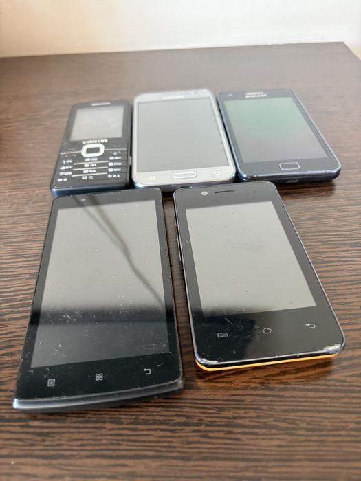 5 telefoane vechi