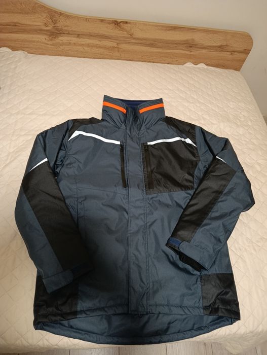 Зимно работно яке ново