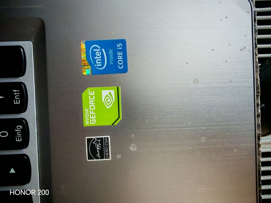 Laptop lenovo gaming i5