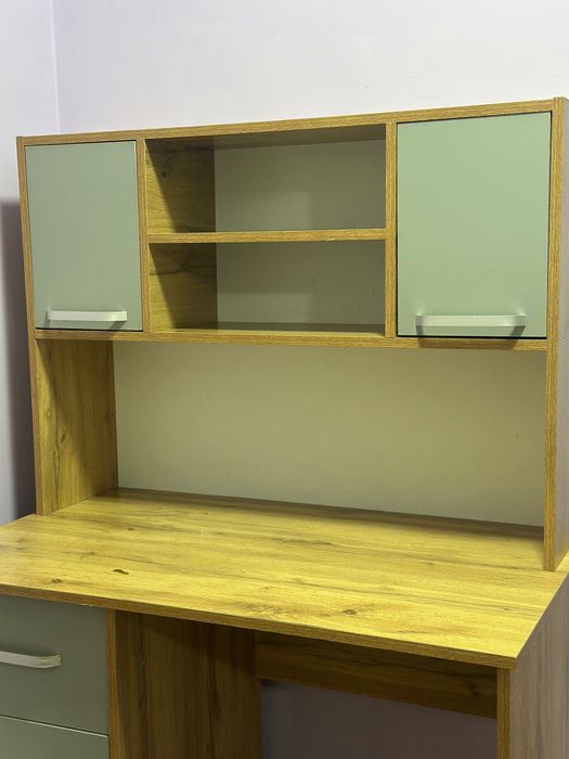 рабочий письменный стол