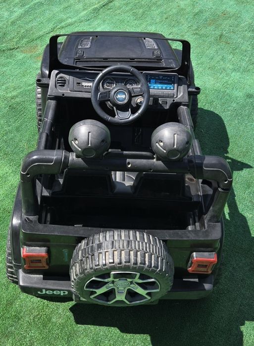 Jeep rubicon electric pentru copii