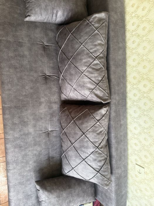 Продам тахту в хорошем состоянии
