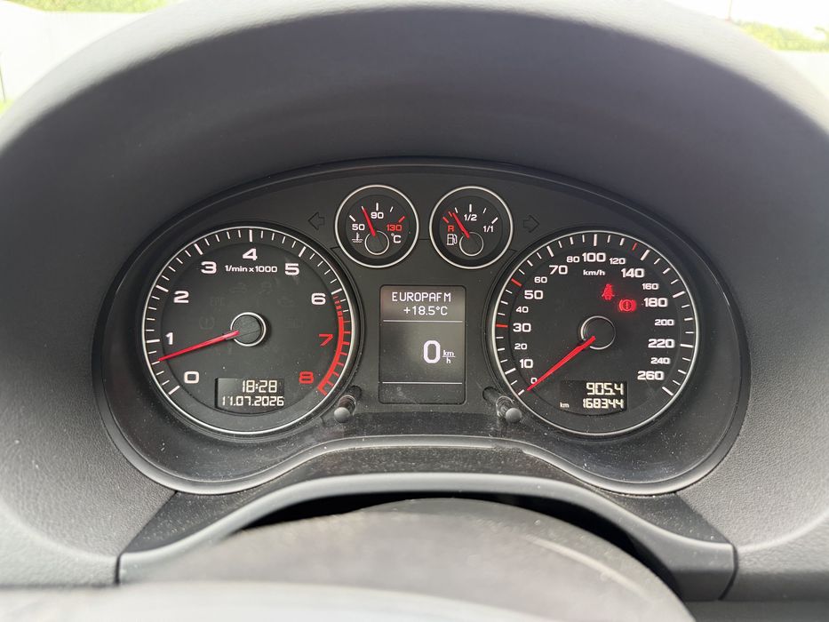 Audi A3 Facelift 2009 1.4 Benzina 125 CP Bi-Xenon