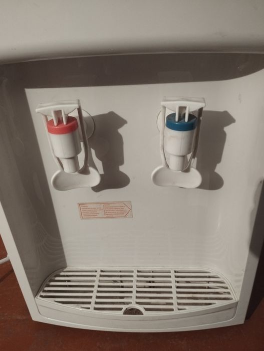 Кулер для воды в офис