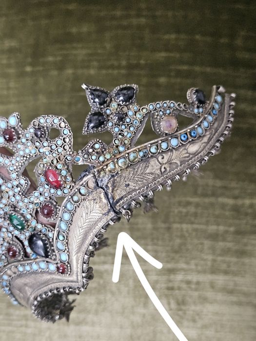 Стара сребърна корона от 19 ти век