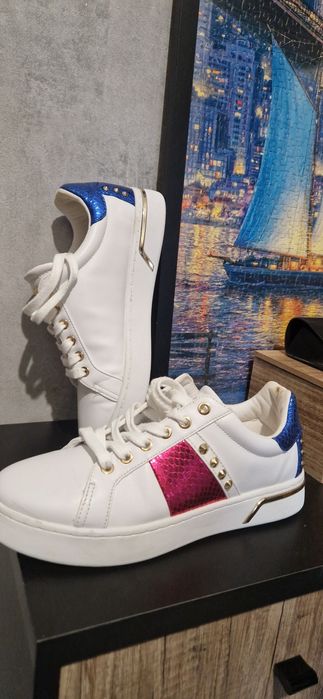 Guess кожени кецове