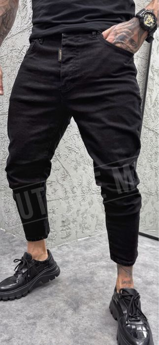 Мъжки дънки голям размер / размер 44 номер /цвят черен / колан 110 см.